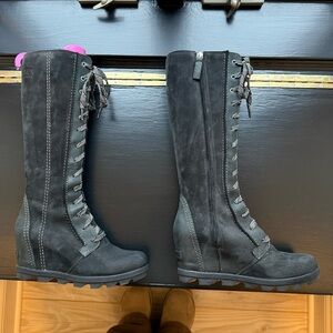 Sorel Women's Black Lace-Up Boots